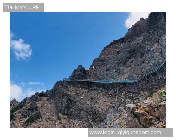 吴静亲述攀岩技巧与心得体会助你轻松征服高峰 吴静亲述攀岩技巧与心得体会助你轻松征服高峰