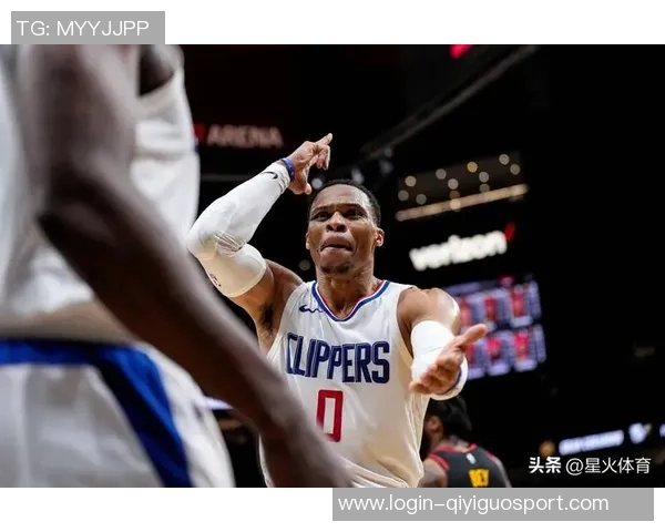 布鲁克洛佩斯：从NBA巨星到篮球战术的多面手之路